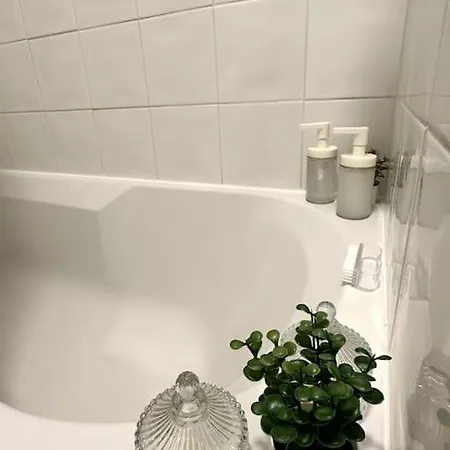 Cosy Au Calme 65m2 * Paris